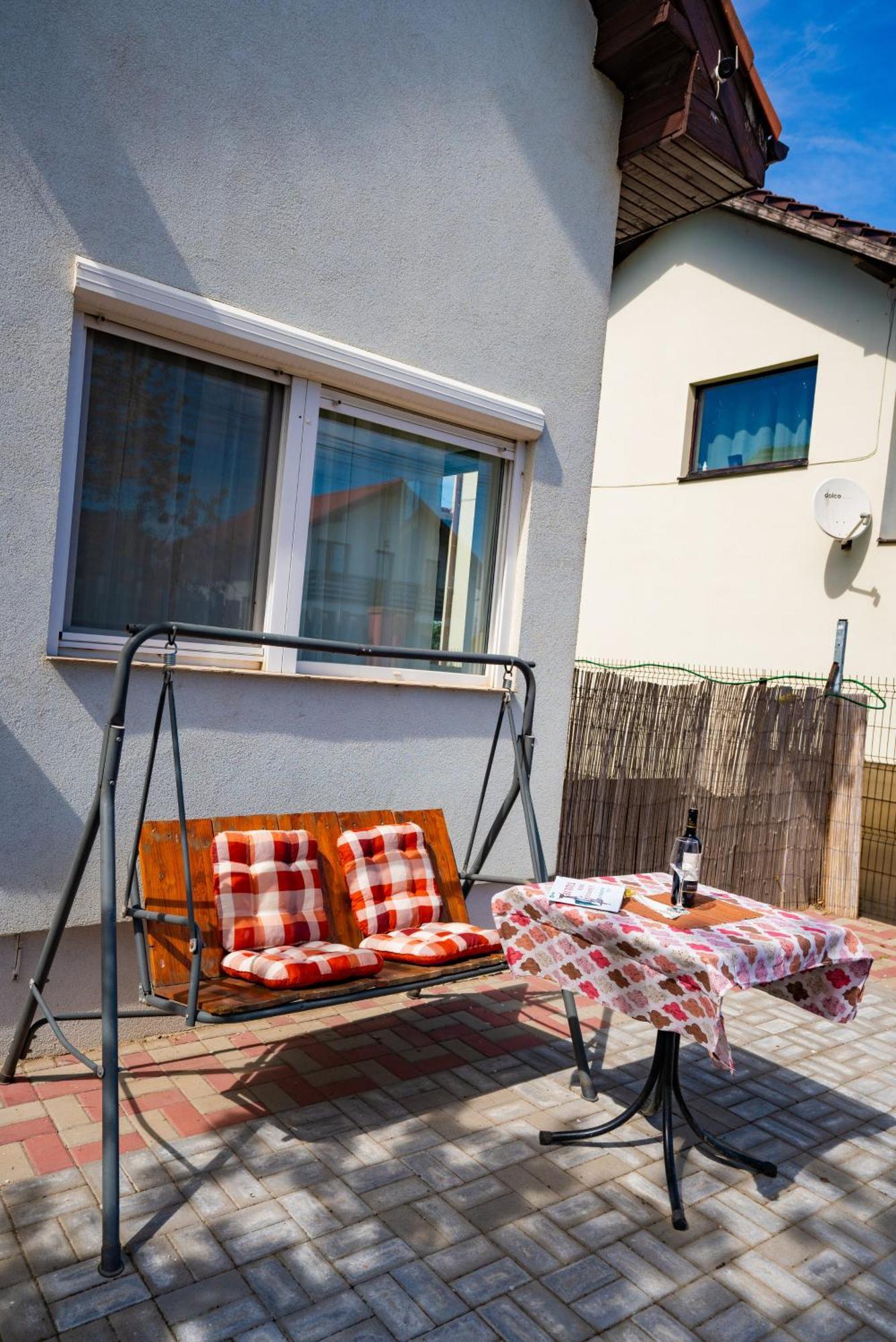 Dumbravita  Pitstop Apartments מראה חיצוני תמונה