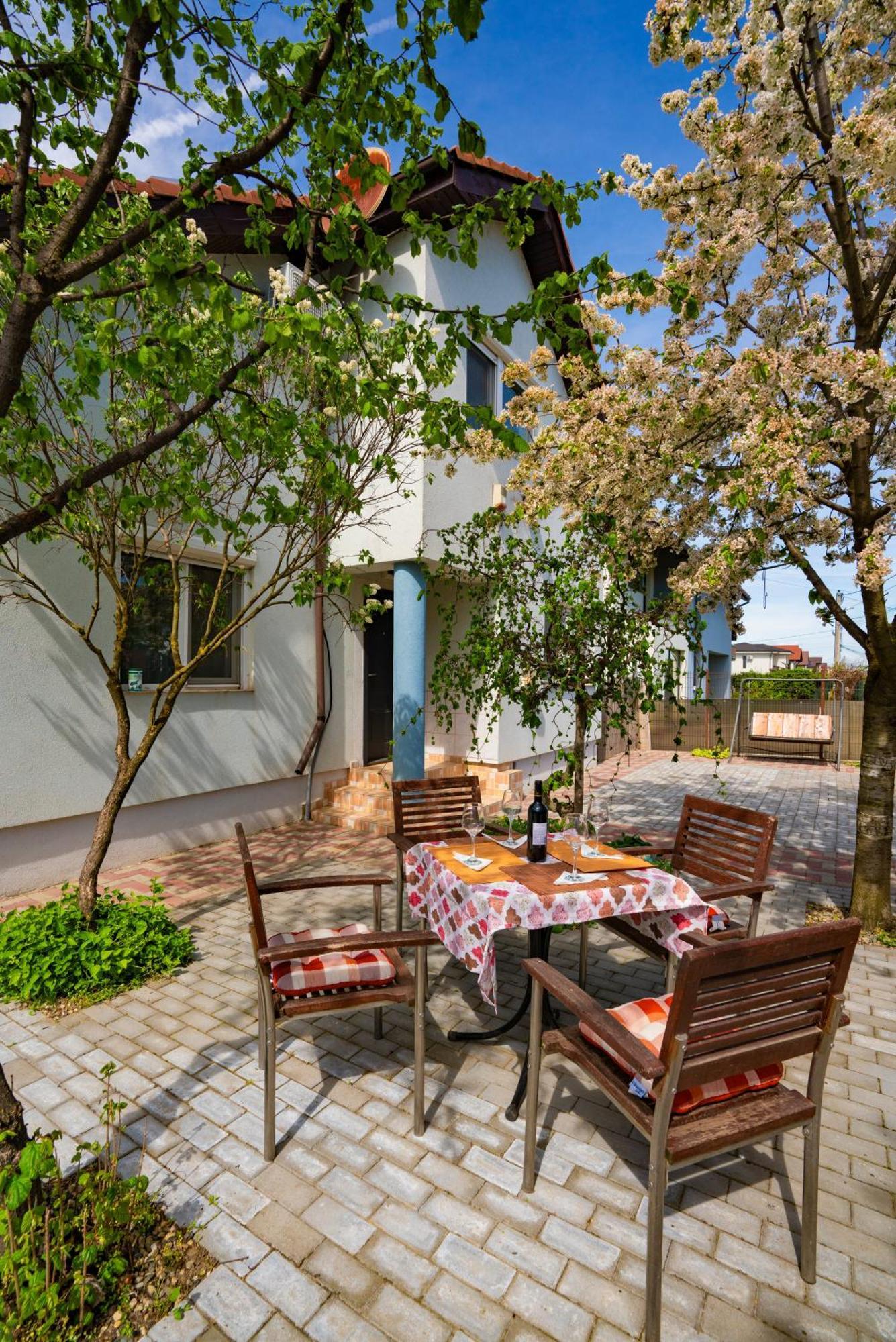 Dumbravita  Pitstop Apartments מראה חיצוני תמונה